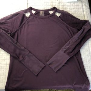 Calia by Carrie Underwood athleisure top